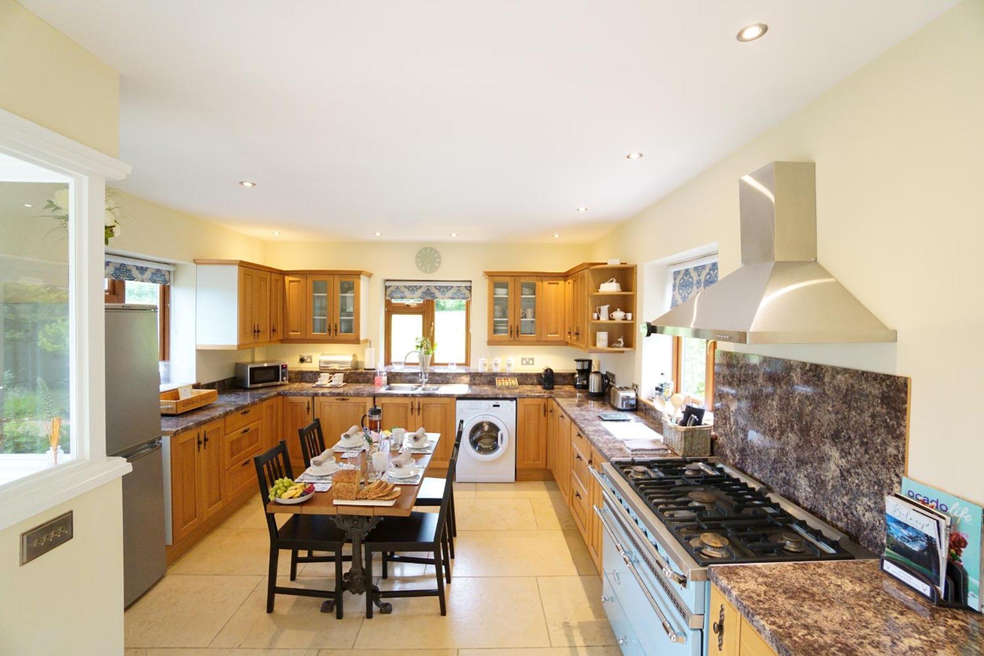 East Lodge Bolney Room photo