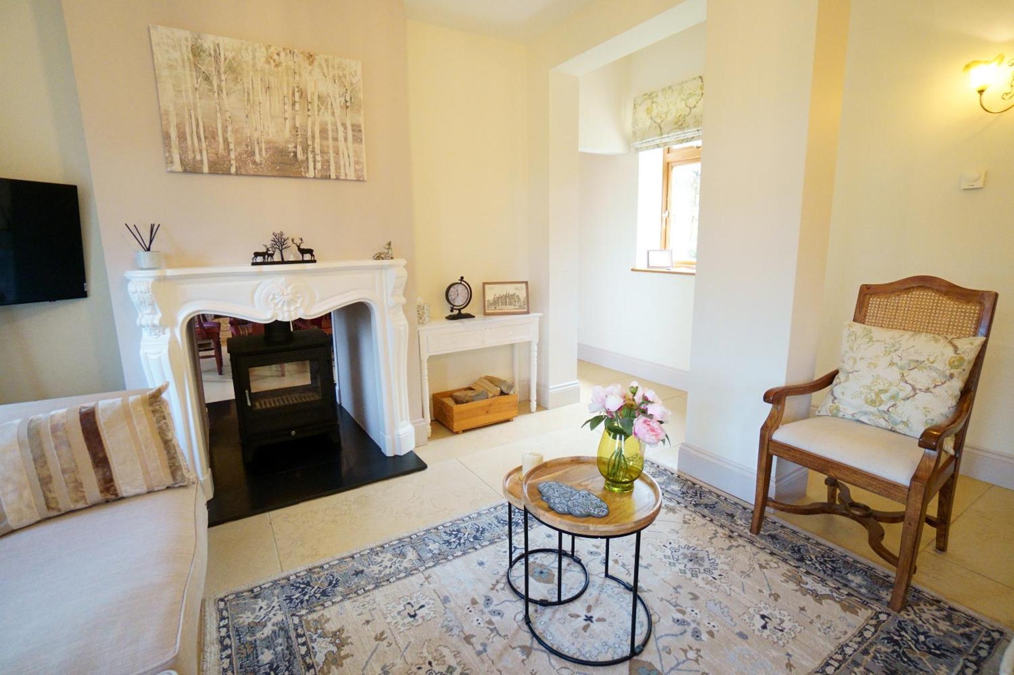 East Lodge Bolney Room photo